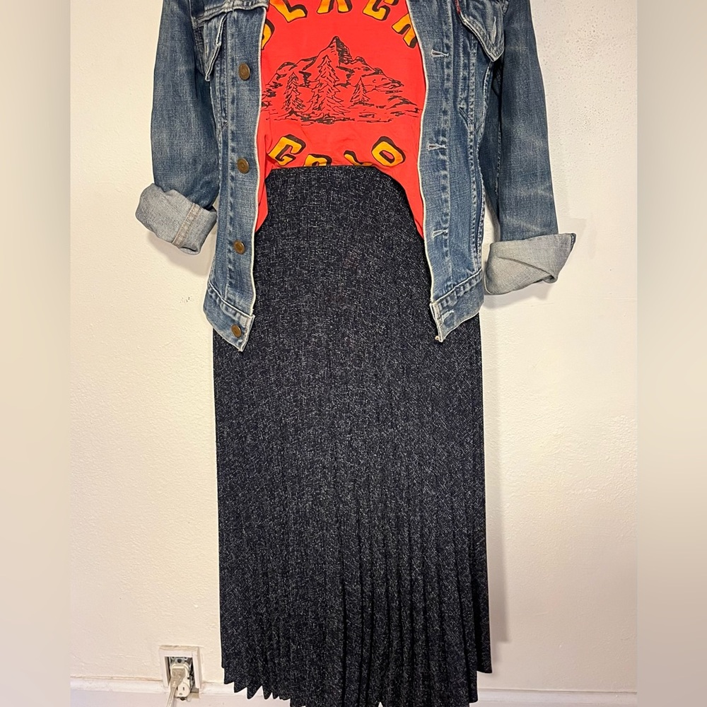 Zara navy tweed pleated skirt - Small